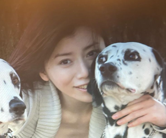 女性と犬