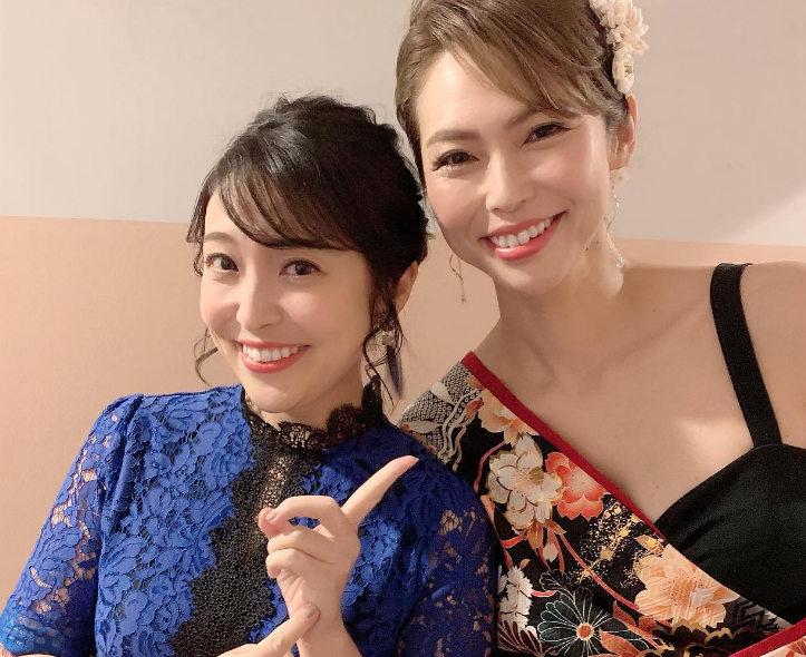 2人の女性